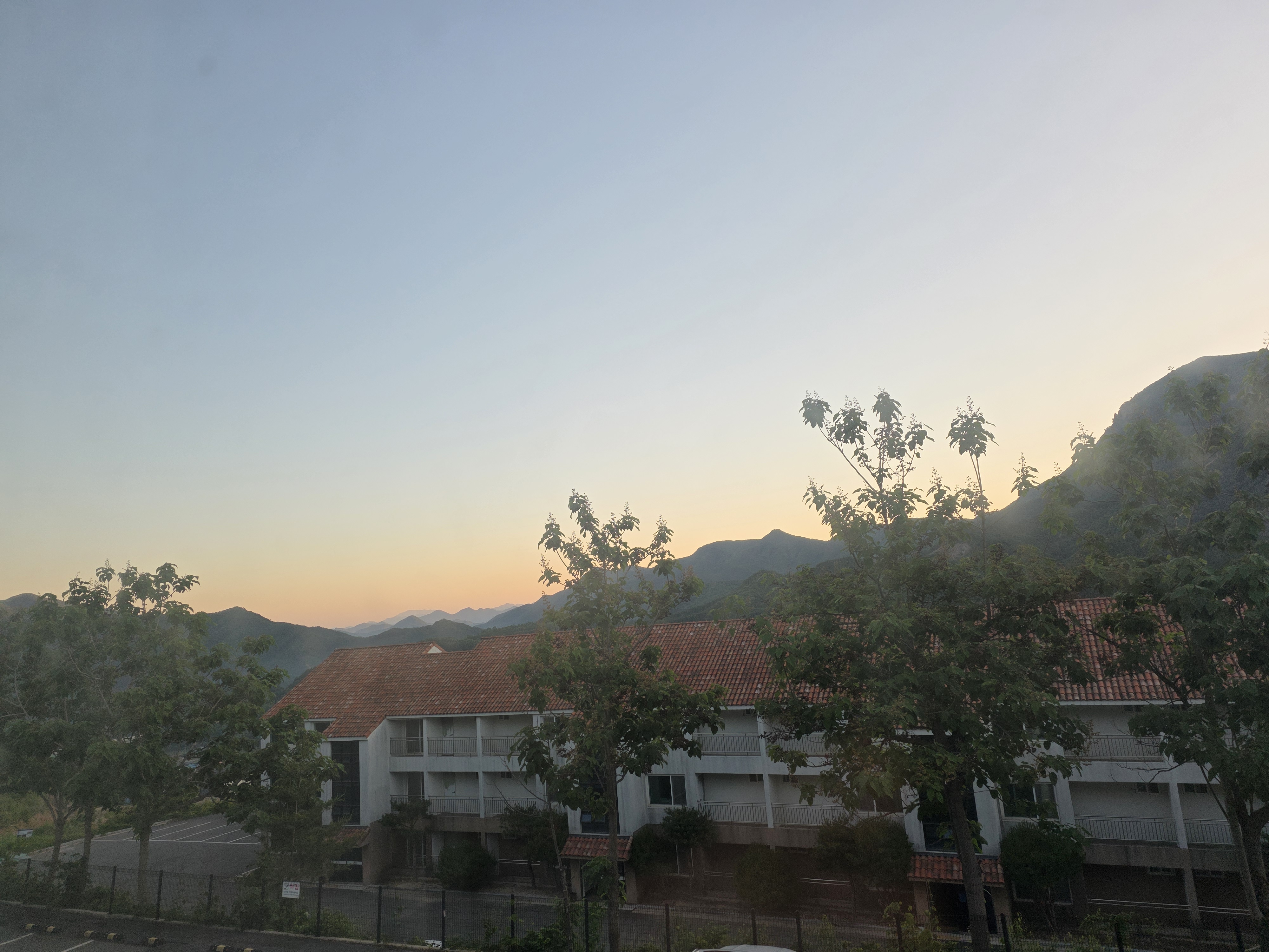 반균하